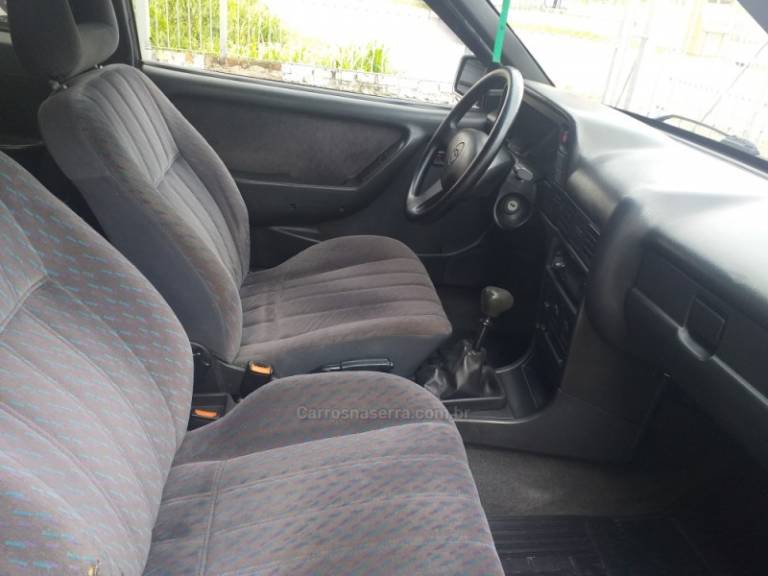 CHEVROLET - KADETT - 1998/1998 - Prata - R$ 21.900,00